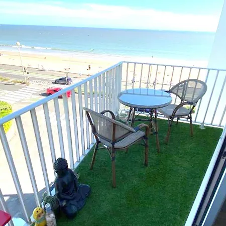 Loueurdappart - Studio Cosy, Tres Jolie Vue Mer, Tout A Pied A La Baule Exterior foto